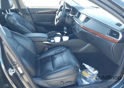 2017 Kia Cadenza Premium from USA, damaged, VIN KNALB4J16H5041525